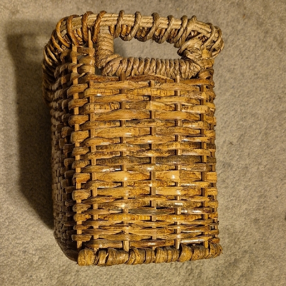 Woven Brown Basket - Picture 2 of 5